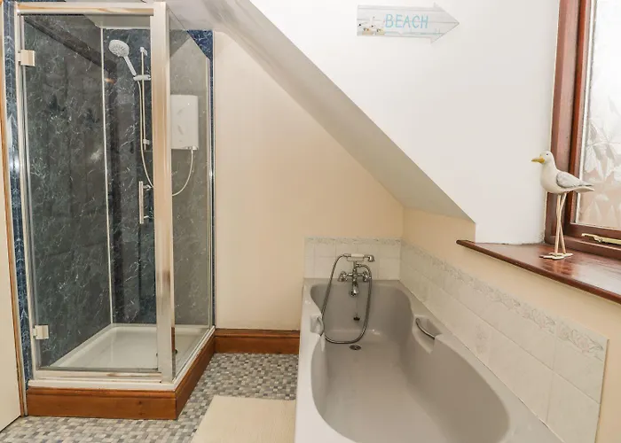 Bill's House * Whitby